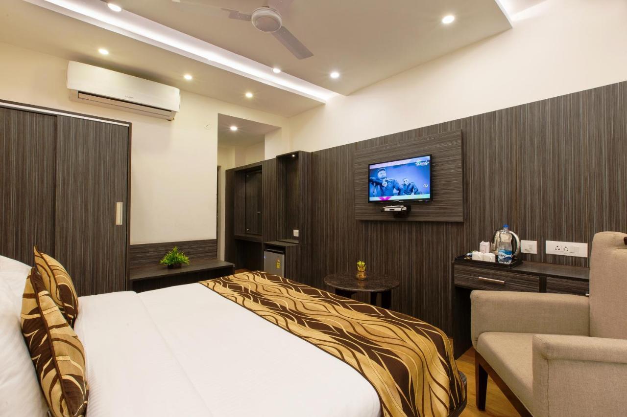 Hotel Trinity Heights Мак-Леод-Гейндж Экстерьер фото